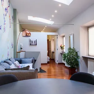 Lora Center Apartment, Parking With A Reservation Côme