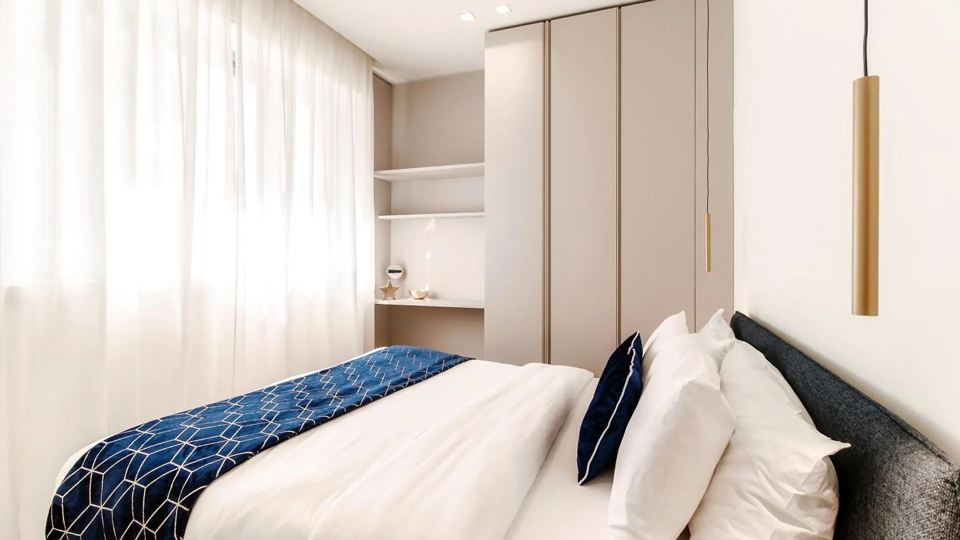 Apartment Rubini Suites - By Myhomeincomo