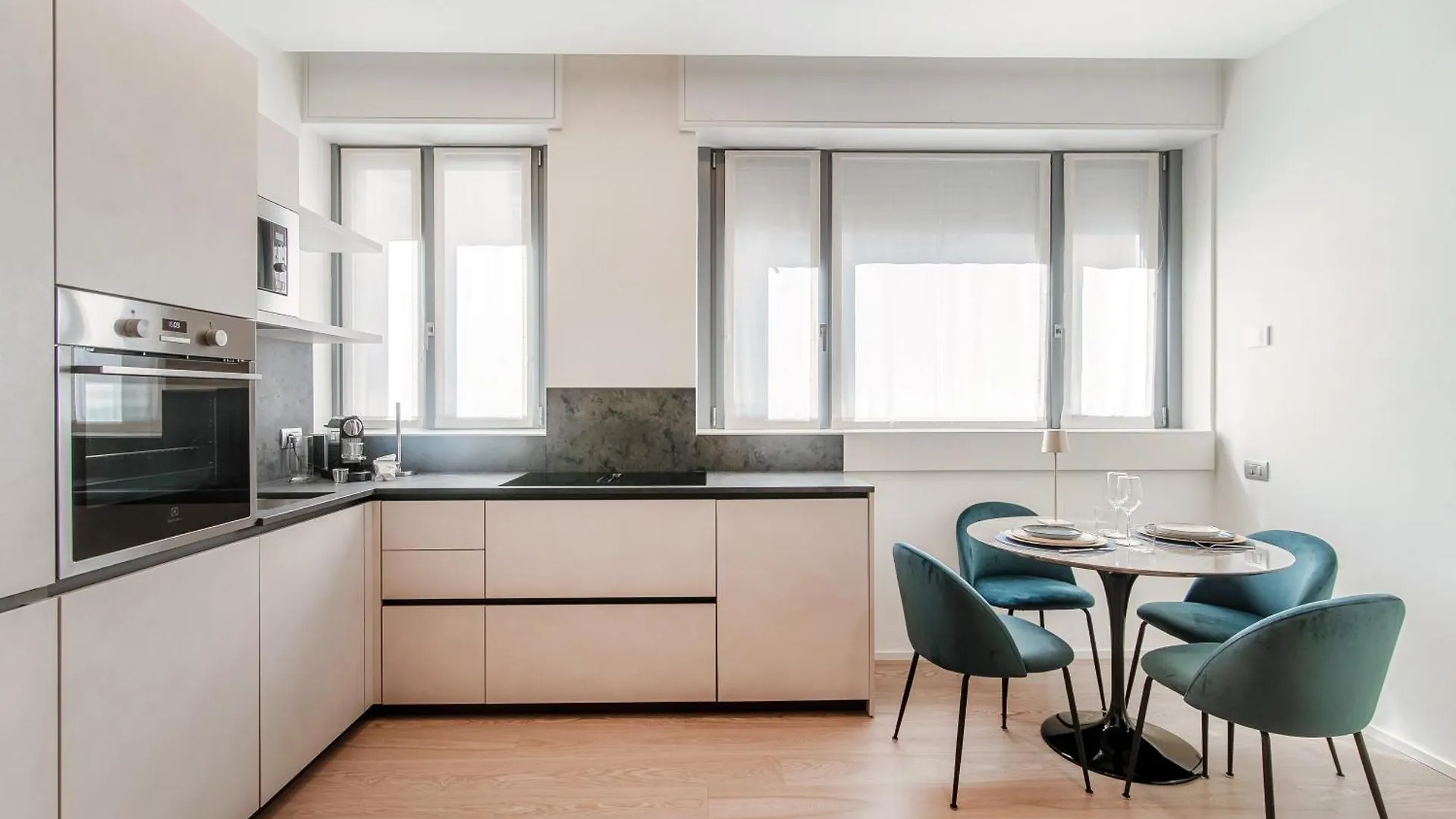 Apartment Rubini Suites - By Myhomeincomo